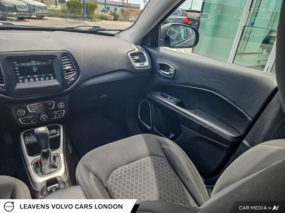 2019 Jeep Compass SPORT-24