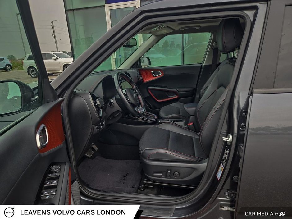 2022 Kia Soul GT-LINE LIMITED-25