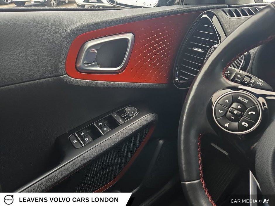2022 Kia Soul GT-LINE LIMITED-16
