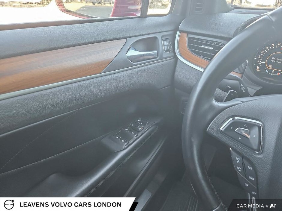 2018 Lincoln MKC SELECT-16