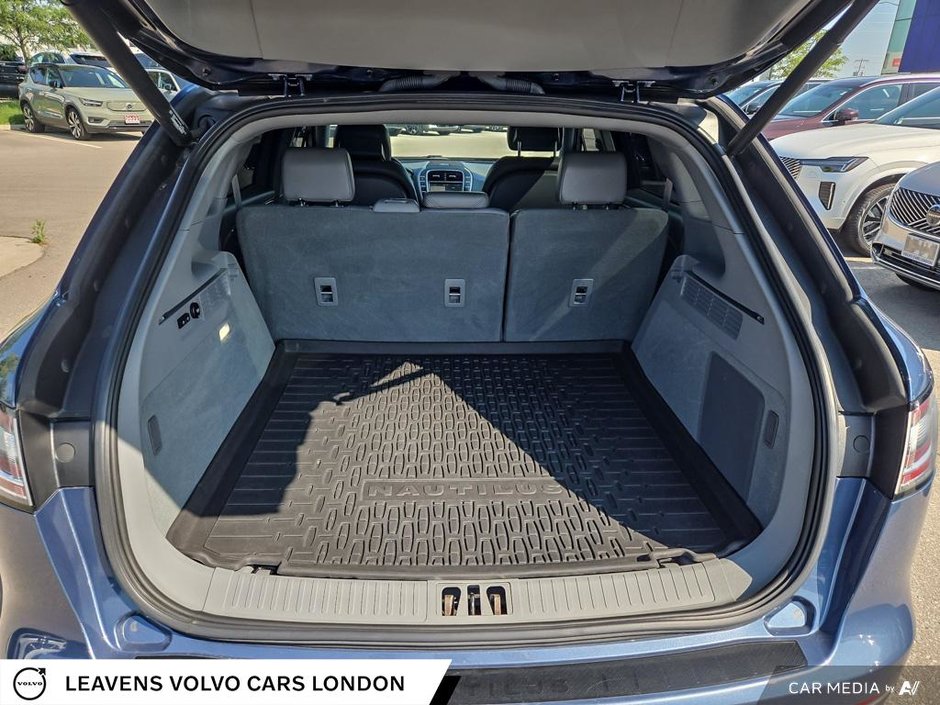 2019 Lincoln NAUTILUS RESERVE-11