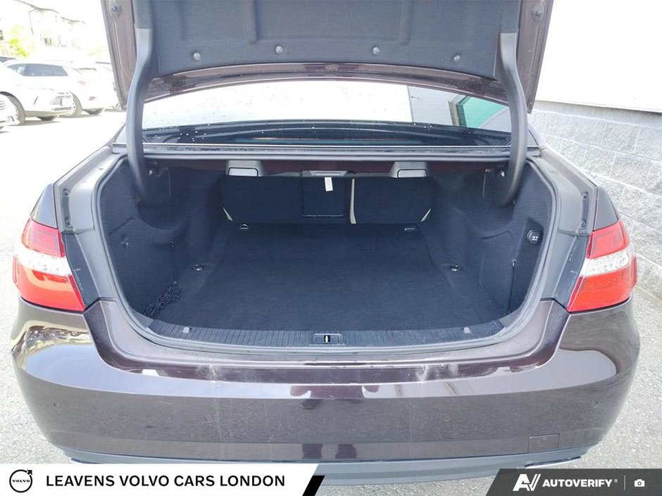 2011 Mercedes-Benz E-CLASS E 550-11
