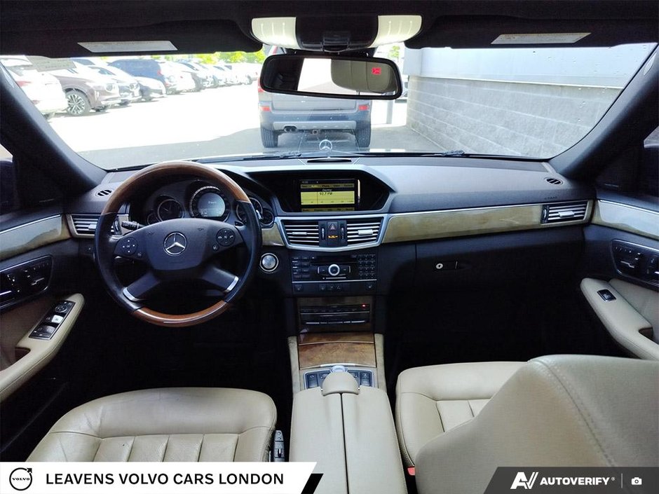 2011 Mercedes-Benz E-CLASS E 550-29