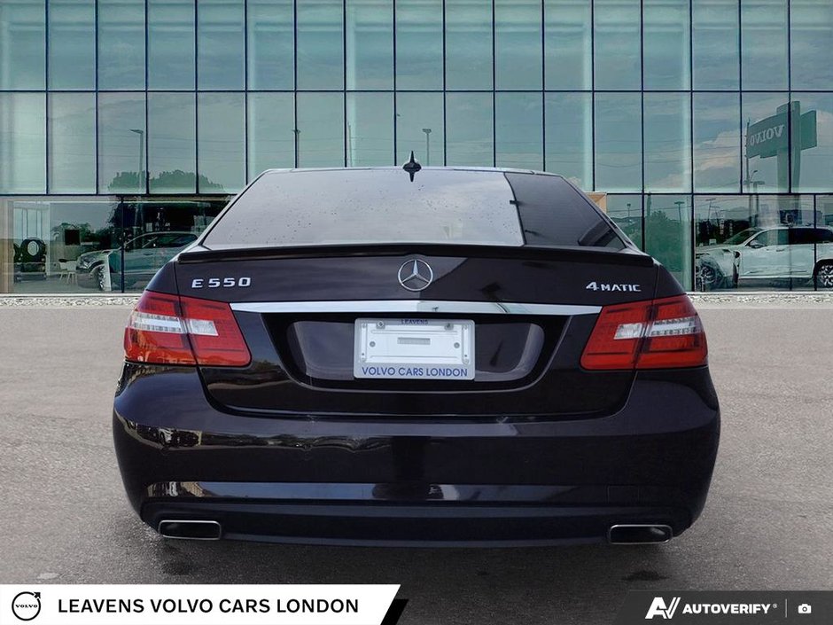 2011 Mercedes-Benz E-CLASS E 550-4