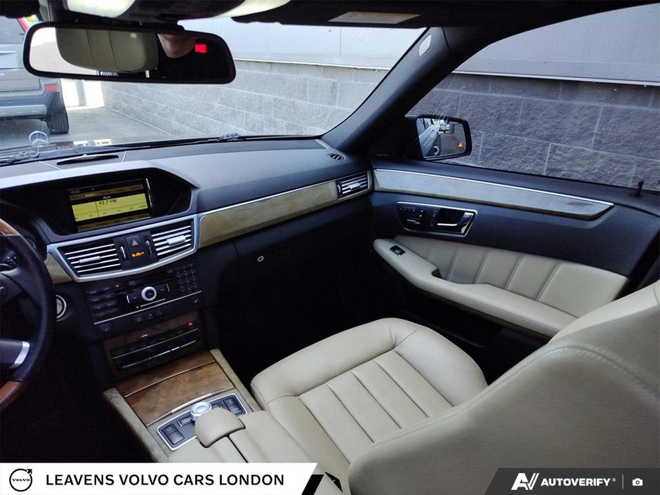 2011 Mercedes-Benz E-CLASS E 550-27