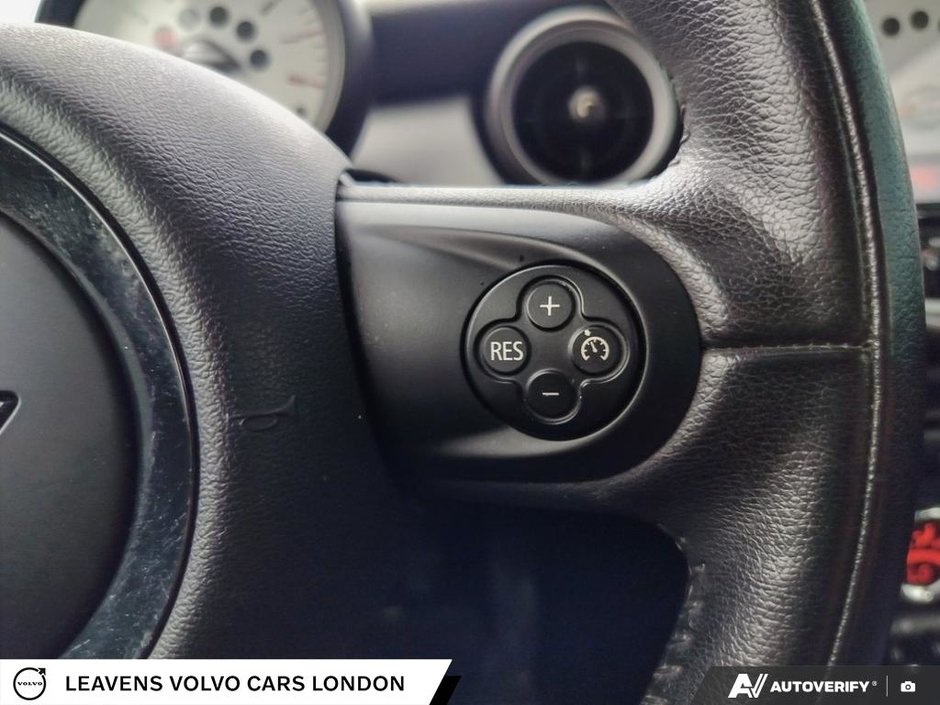 2014 MINI COOPER CLUBVAN BASE-15