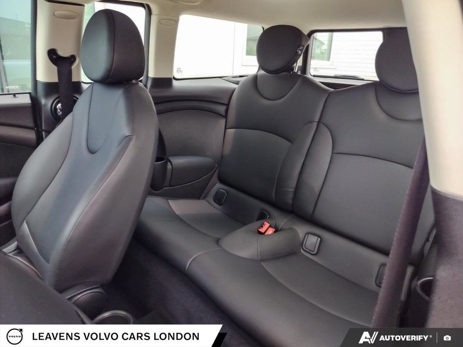 2014 MINI COOPER CLUBVAN BASE-22