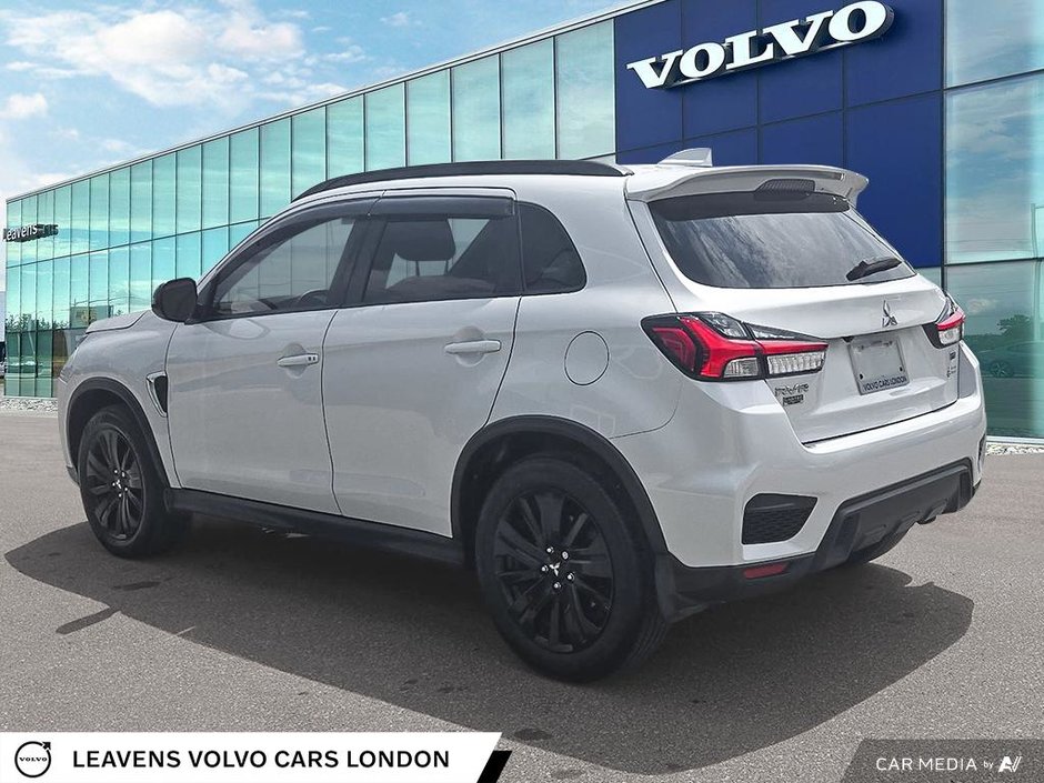 2022 Mitsubishi RVR LE-3