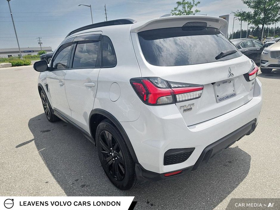 2022 Mitsubishi RVR LE-10