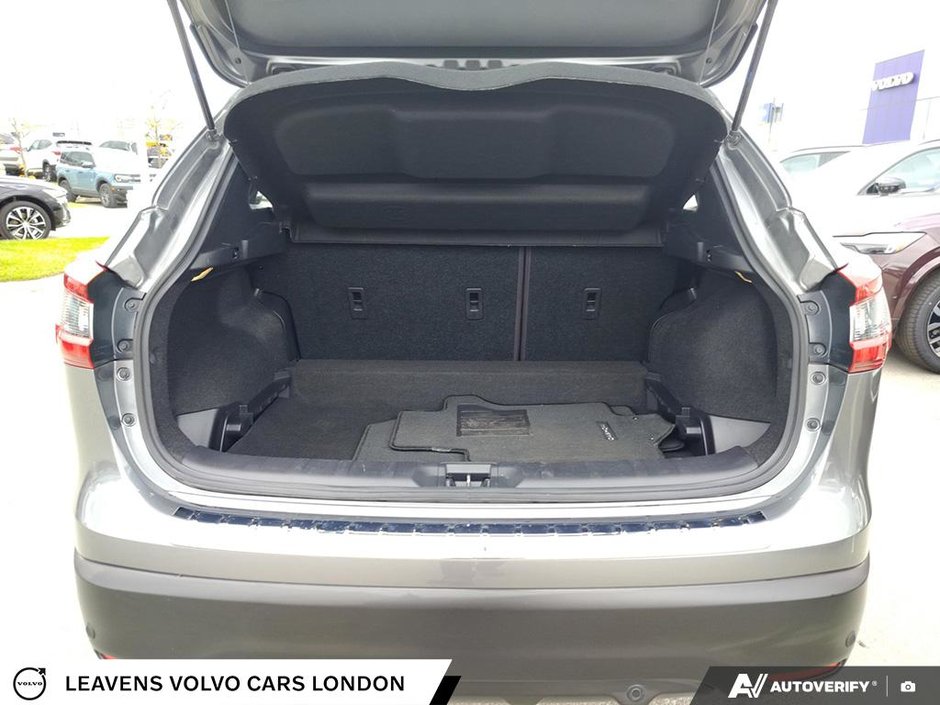 2023 Nissan QASHQAI S-11