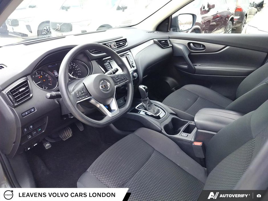 2023 Nissan QASHQAI S-12