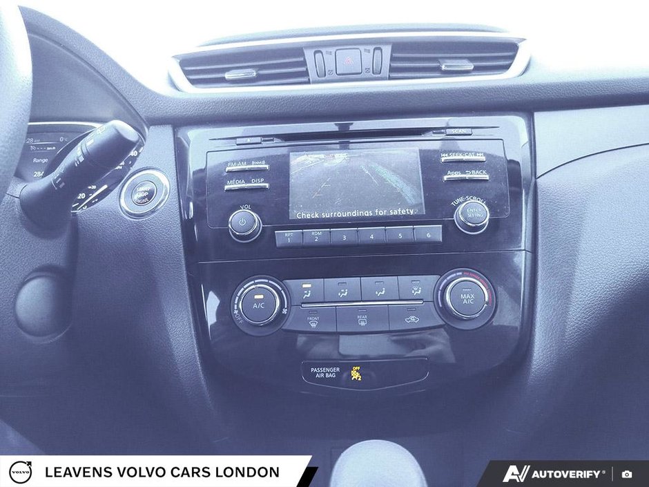 2015 Nissan ROGUE SV-18