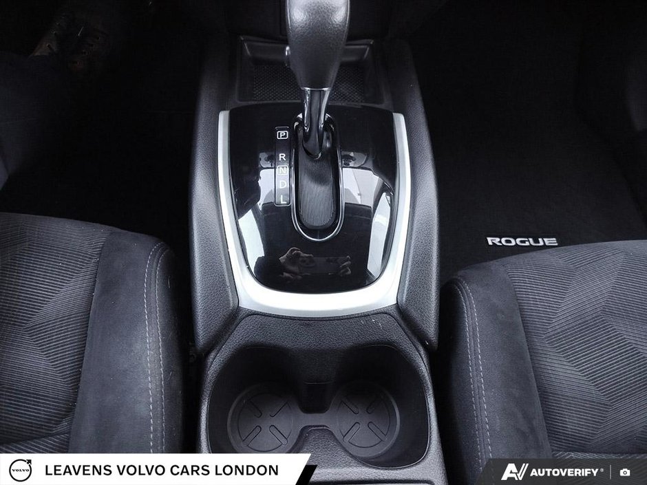 2015 Nissan ROGUE SV-17