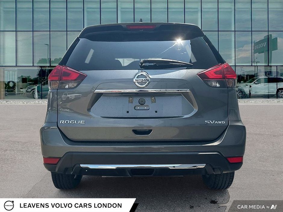 2017 Nissan Rogue SV-4