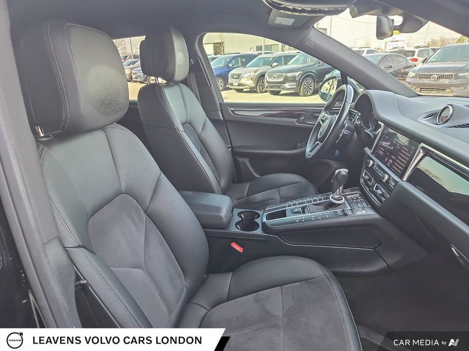 2019 Porsche Macan S-21