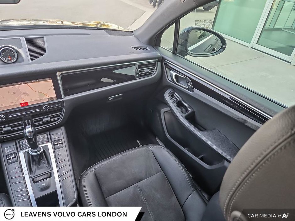 2019 Porsche Macan S-24