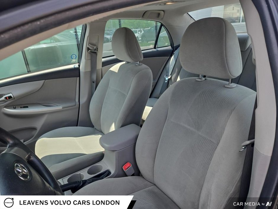 2012 Toyota Corolla LE-26