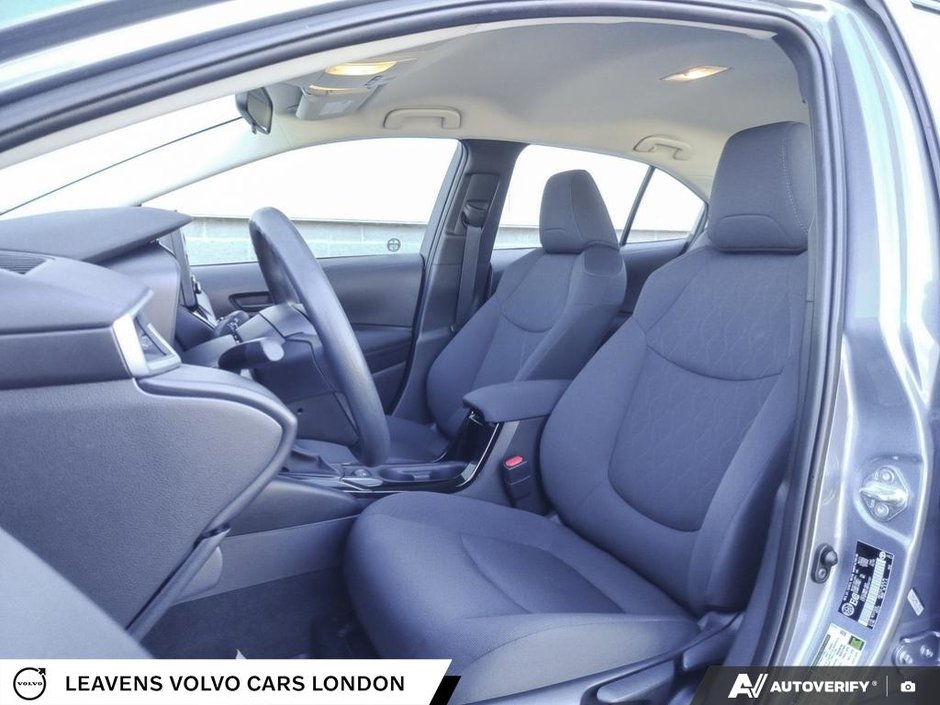 2022 Toyota COROLLA LE-25