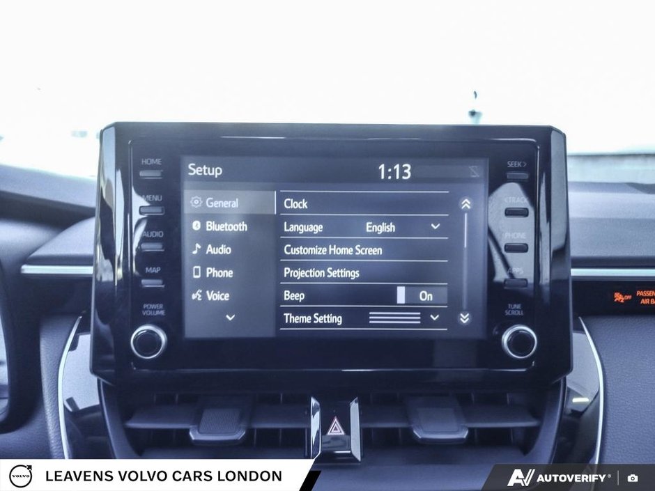 2022 Toyota COROLLA LE-27