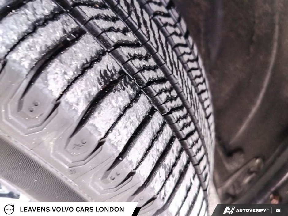 2017 Toyota RAV4 SE-6