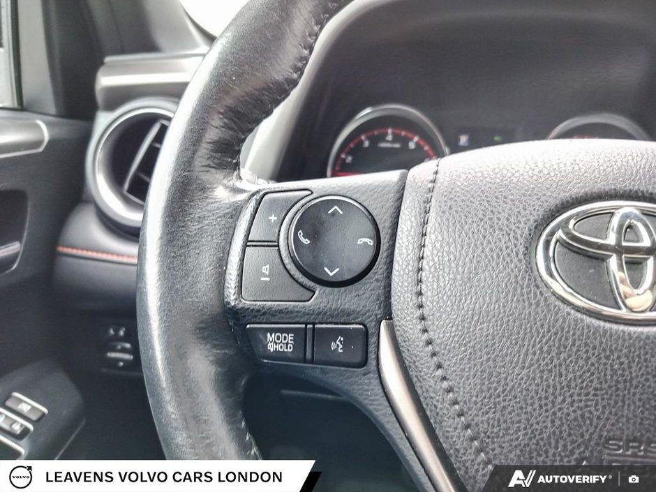 2017 Toyota RAV4 SE-29