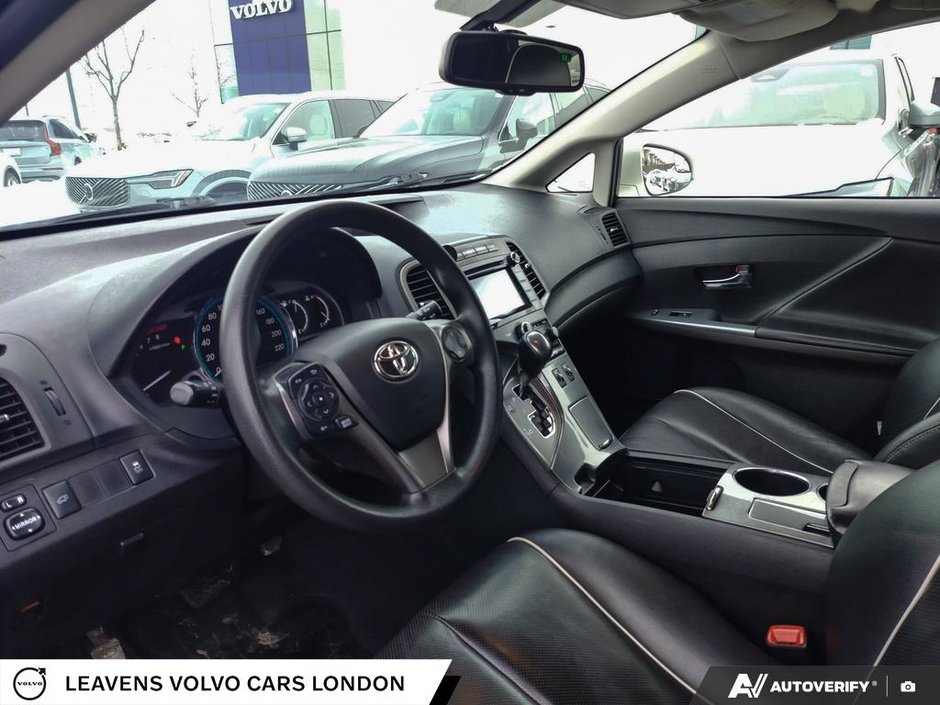 2015 Toyota VENZA BASE-12