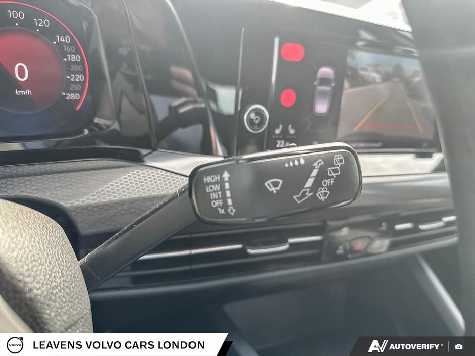 2022 Volkswagen Golf GTI BASE-27