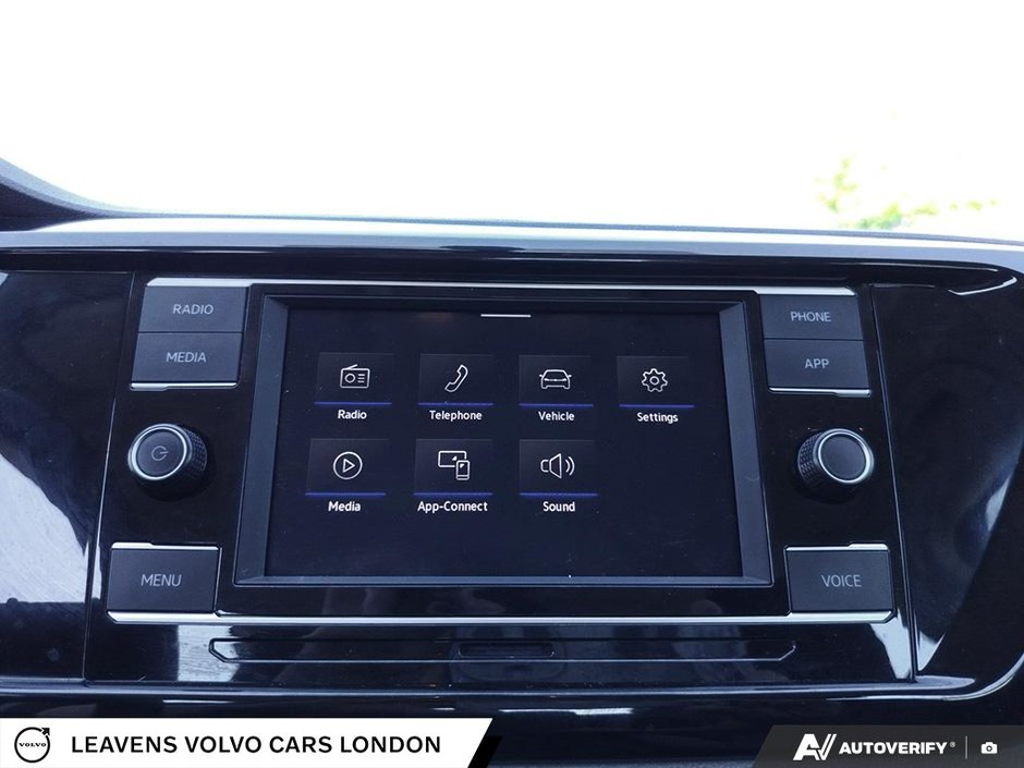 2024 Volkswagen Taos TRENDLINE-20