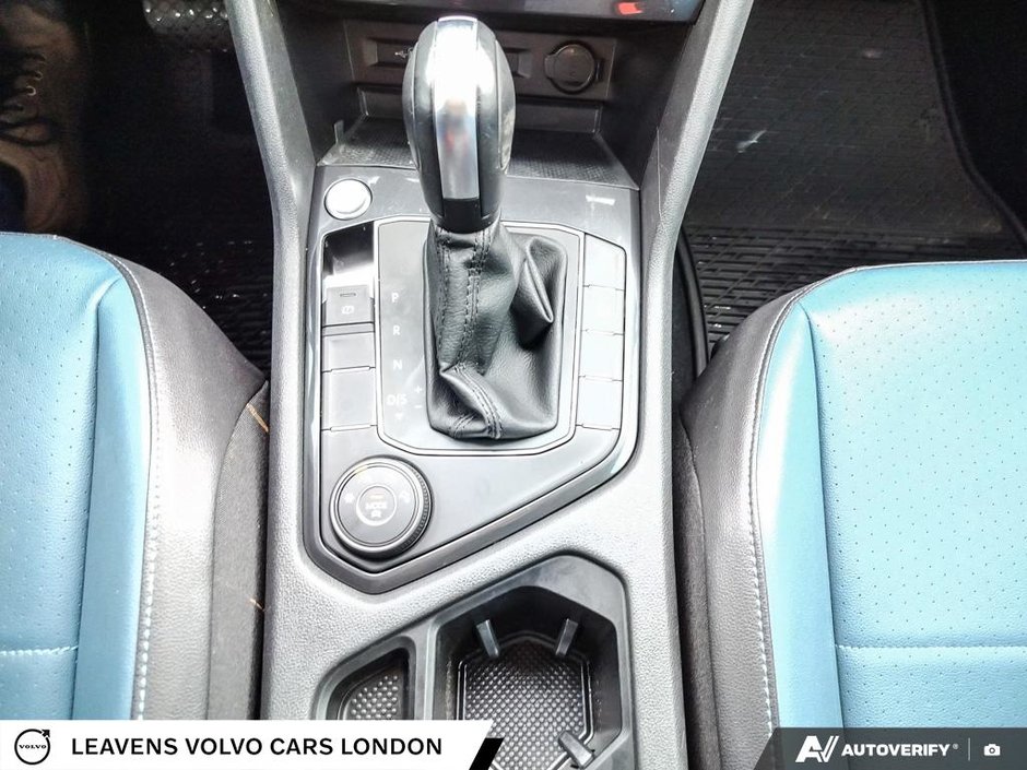 2020 Volkswagen TIGUAN UNKNOWN-17