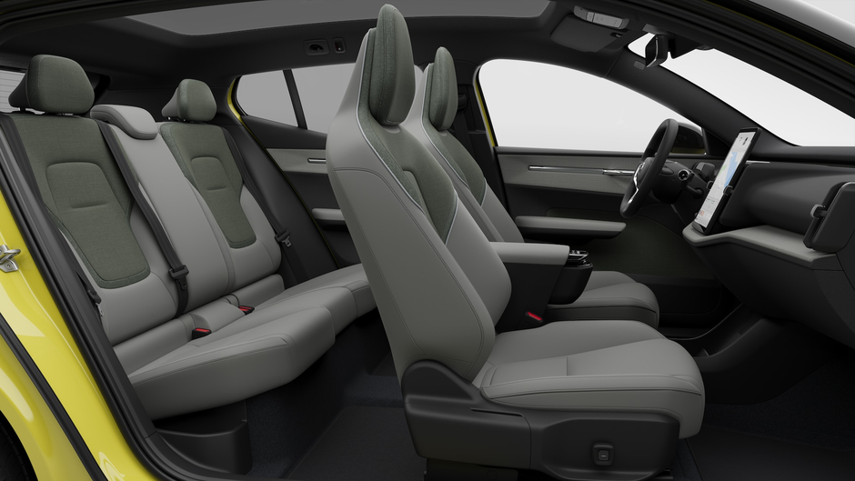 2025 Volvo EX30 PLUS-10