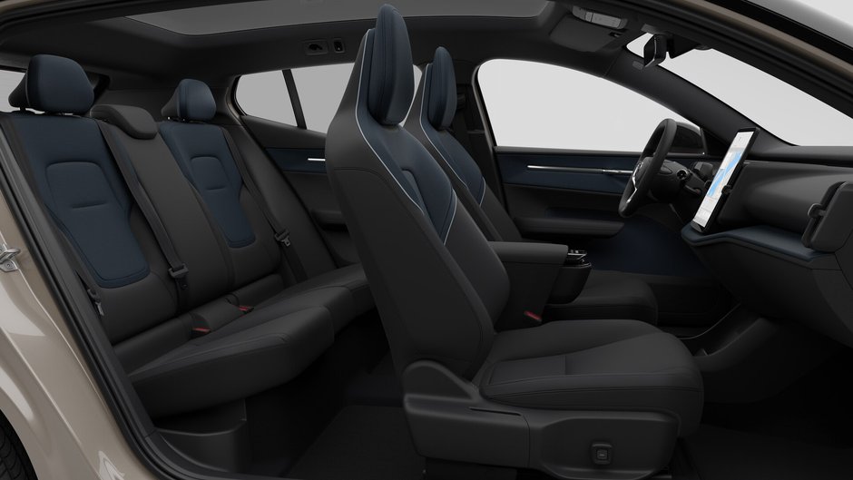 2026 Volvo EX30 ULTRA CROSS COUNTRY-12