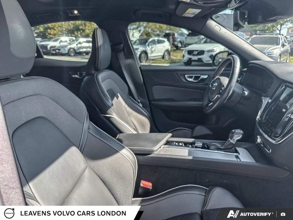 2021 Volvo S60 R-DESIGN-21