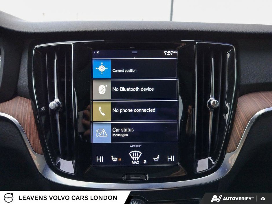 2021 Volvo S60 MOMENTUM-26