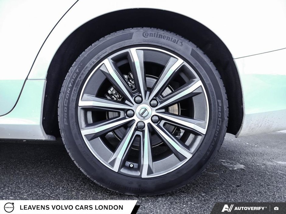 2022 Volvo S60 MOMENTUM-5