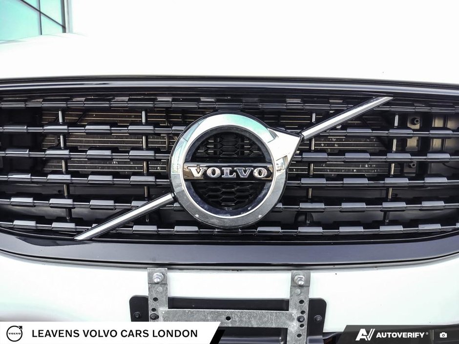 2022 Volvo S60 MOMENTUM-8