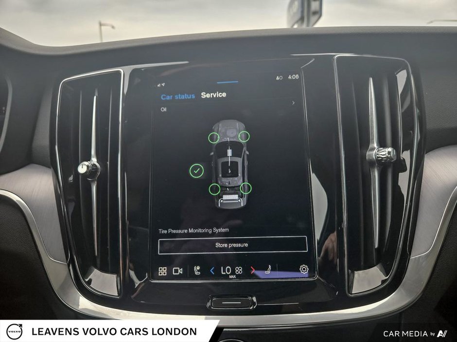 2024 Volvo S60 CORE DARK THEME-28