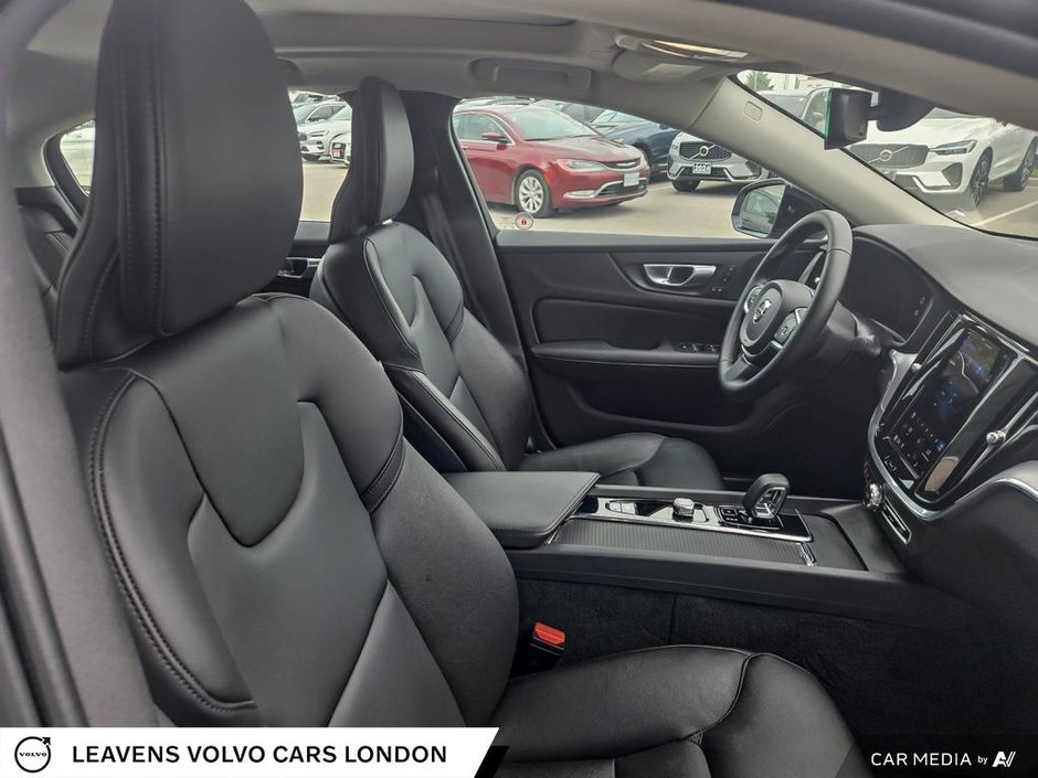2024 Volvo S60 CORE DARK THEME-21