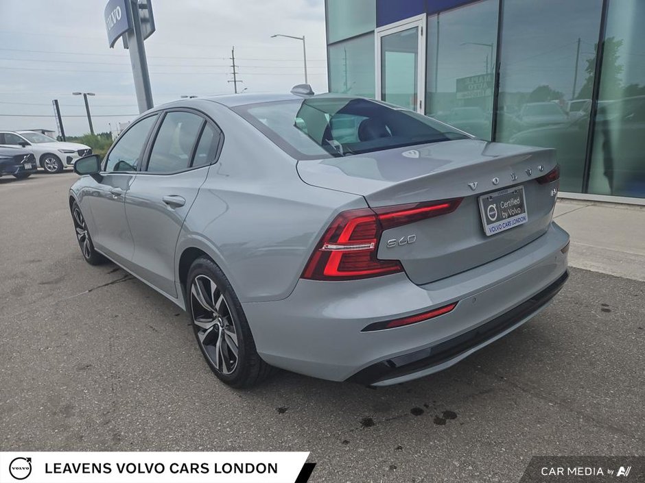 2024 Volvo S60 CORE DARK THEME-10