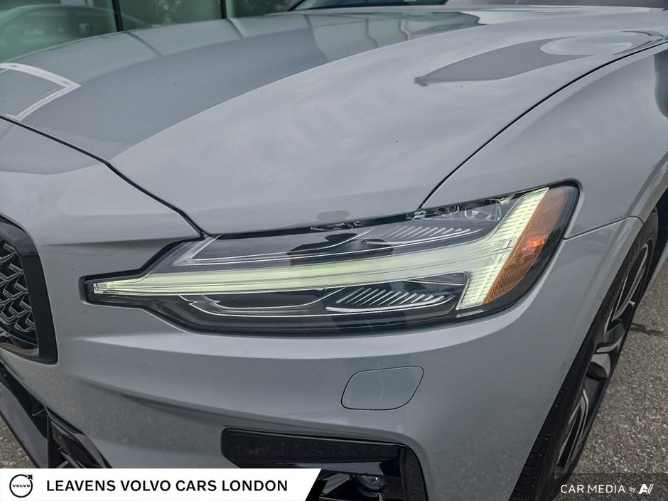 2024 Volvo S60 CORE DARK THEME-7