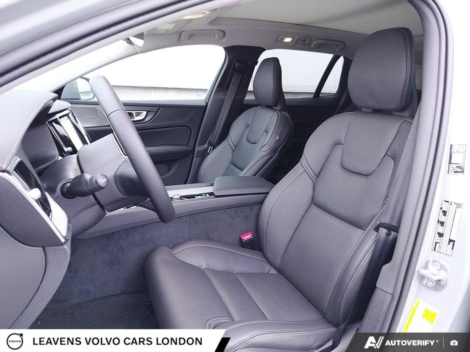 2026 Volvo V60 CROSS COUNTRY ULTRA-28