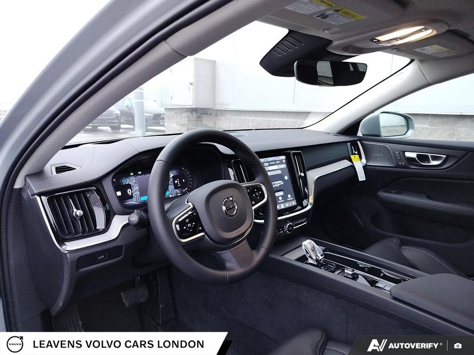 2026 Volvo V60 CROSS COUNTRY ULTRA-12