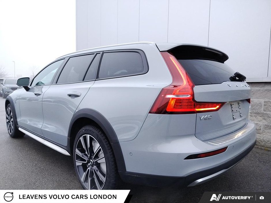 2026 Volvo V60 CROSS COUNTRY ULTRA-10