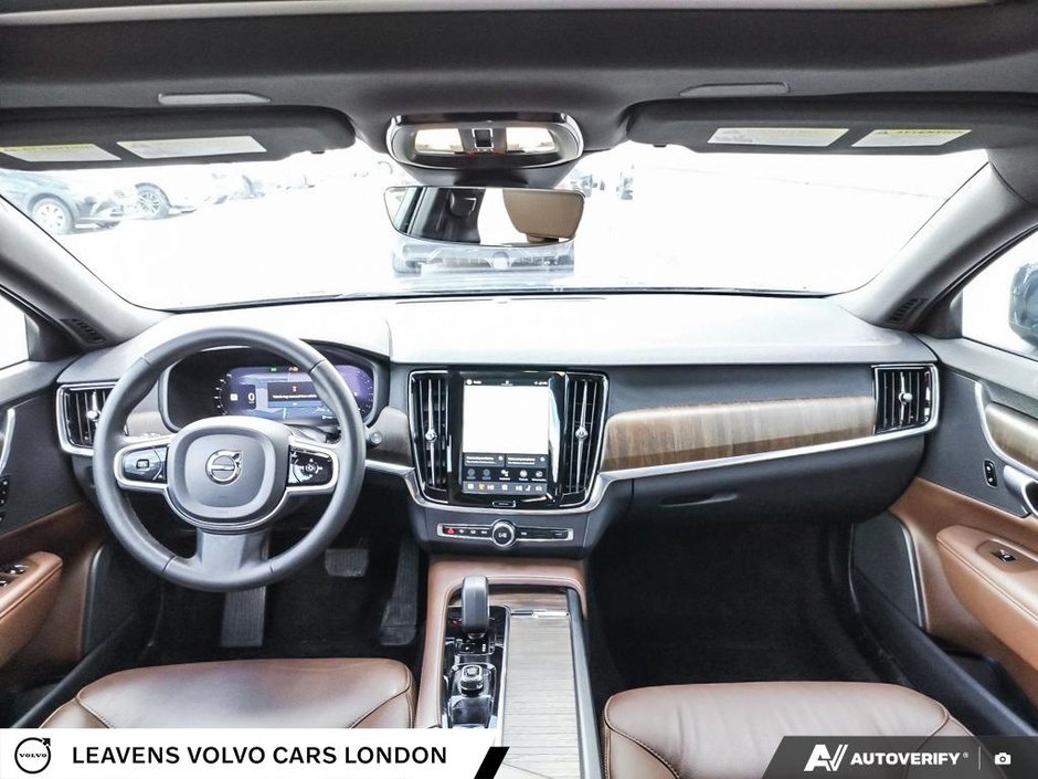 2023 Volvo V90 CROSS COUNTRY PLUS-23