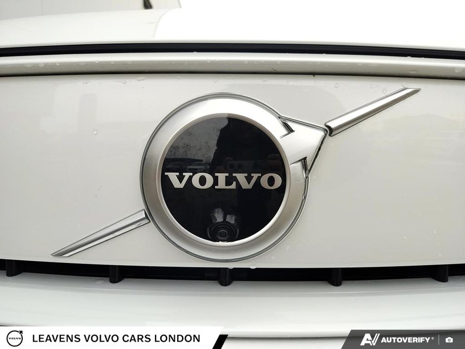 2022 Volvo XC40 RECHARGE PURE ELECTRIC PLUS-8