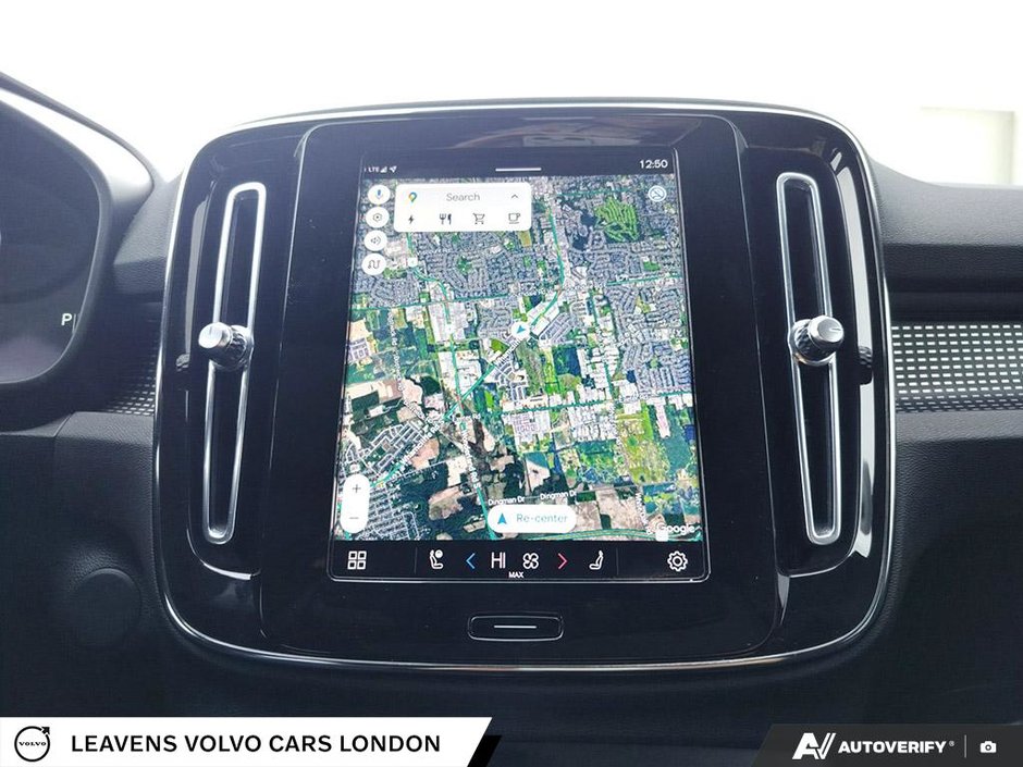 2022 Volvo XC40 RECHARGE PURE ELECTRIC PLUS-22