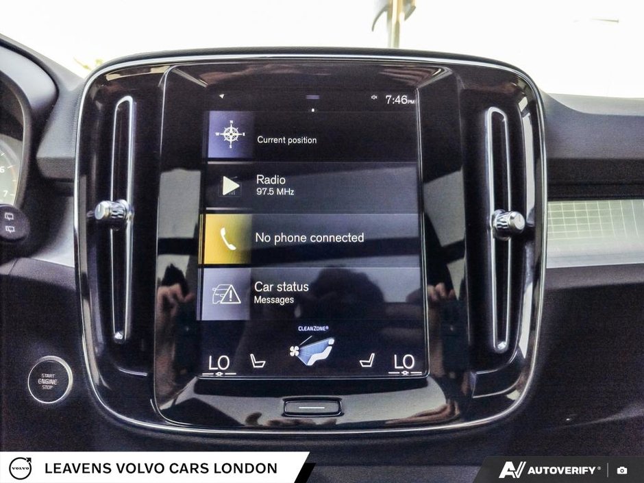2020 Volvo XC40 MOMENTUM-26