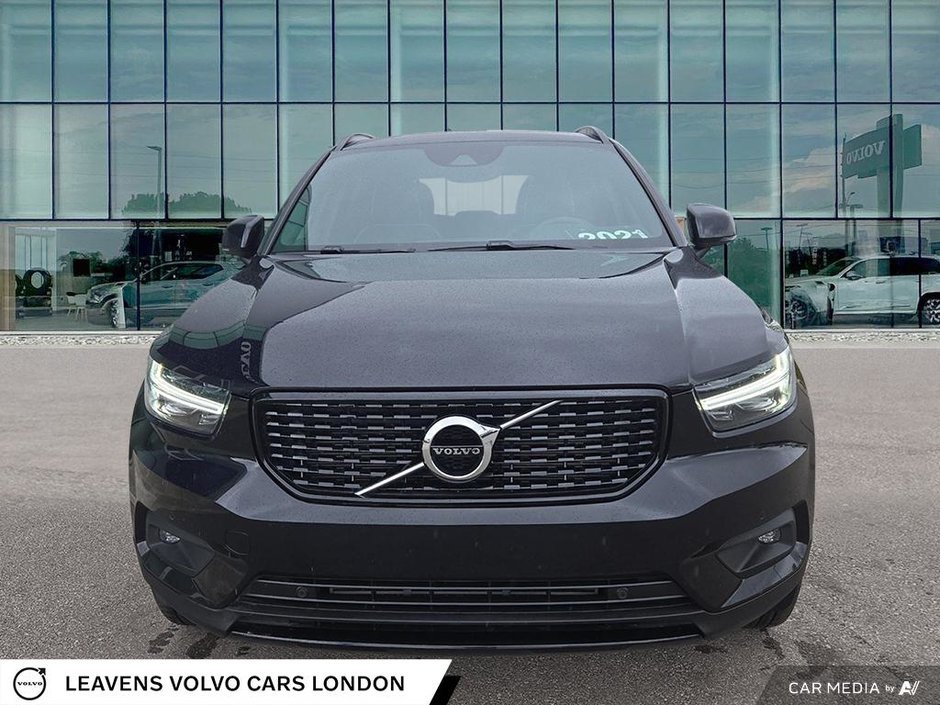 2021 Volvo XC40 R-DESIGN-1