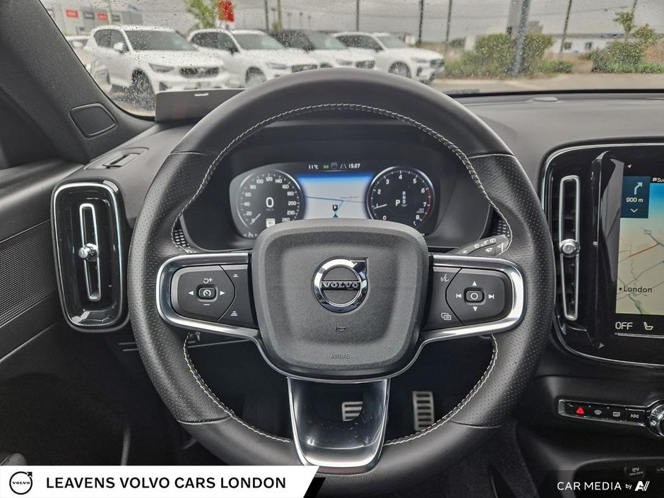 2021 Volvo XC40 R-DESIGN-13