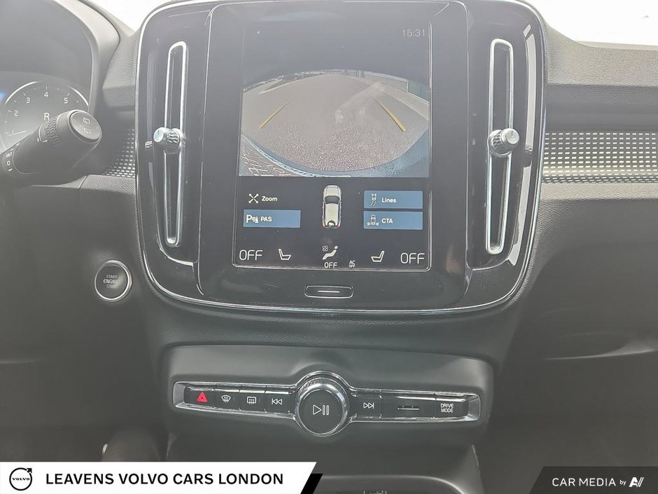 2021 Volvo XC40 R-DESIGN-18