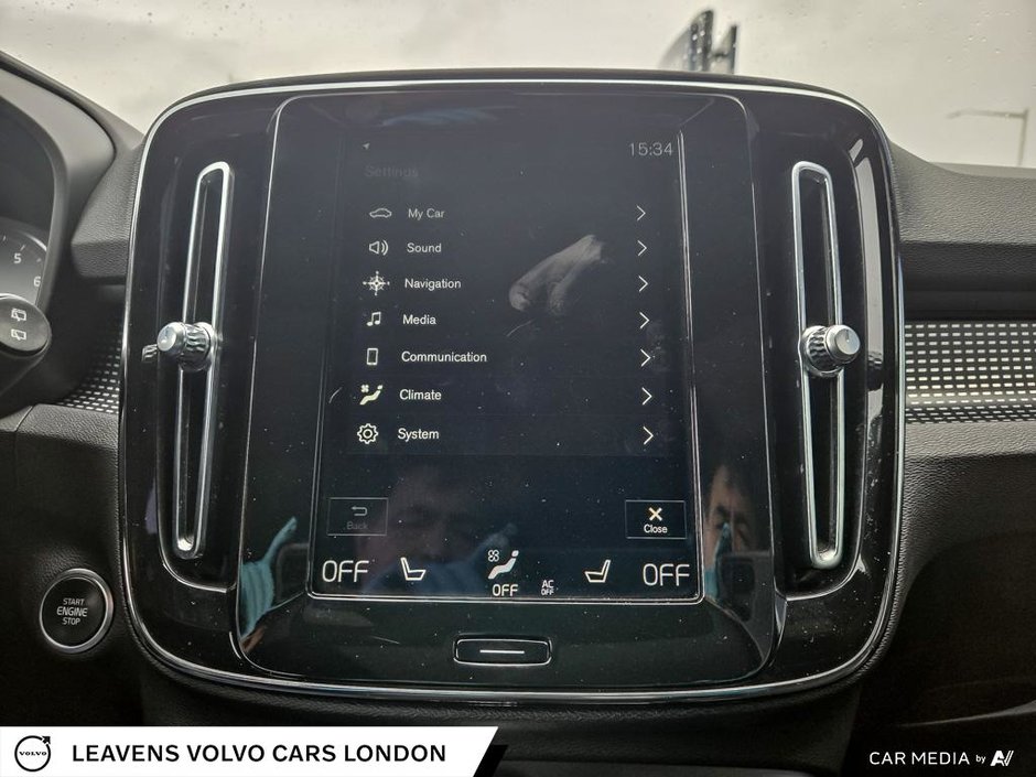 2021 Volvo XC40 R-DESIGN-27